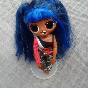 LOL Surprise OMG Downtown B.B. Girl 9” Doll Long Blue Hair Checkered Lips Camo